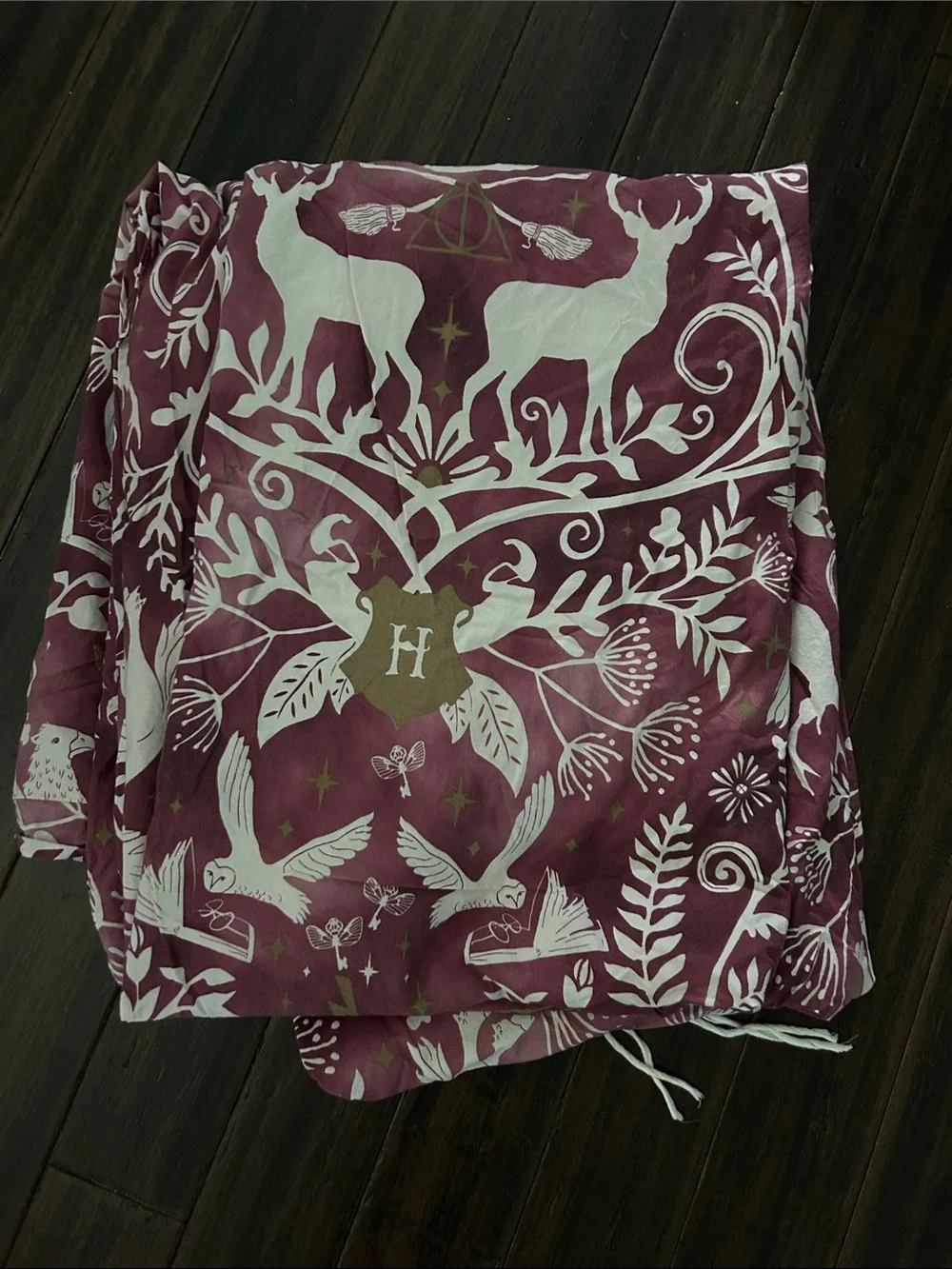 Pottery Barn Teen Burgundy, White and Gold Heraldic Nature Duvet Cover